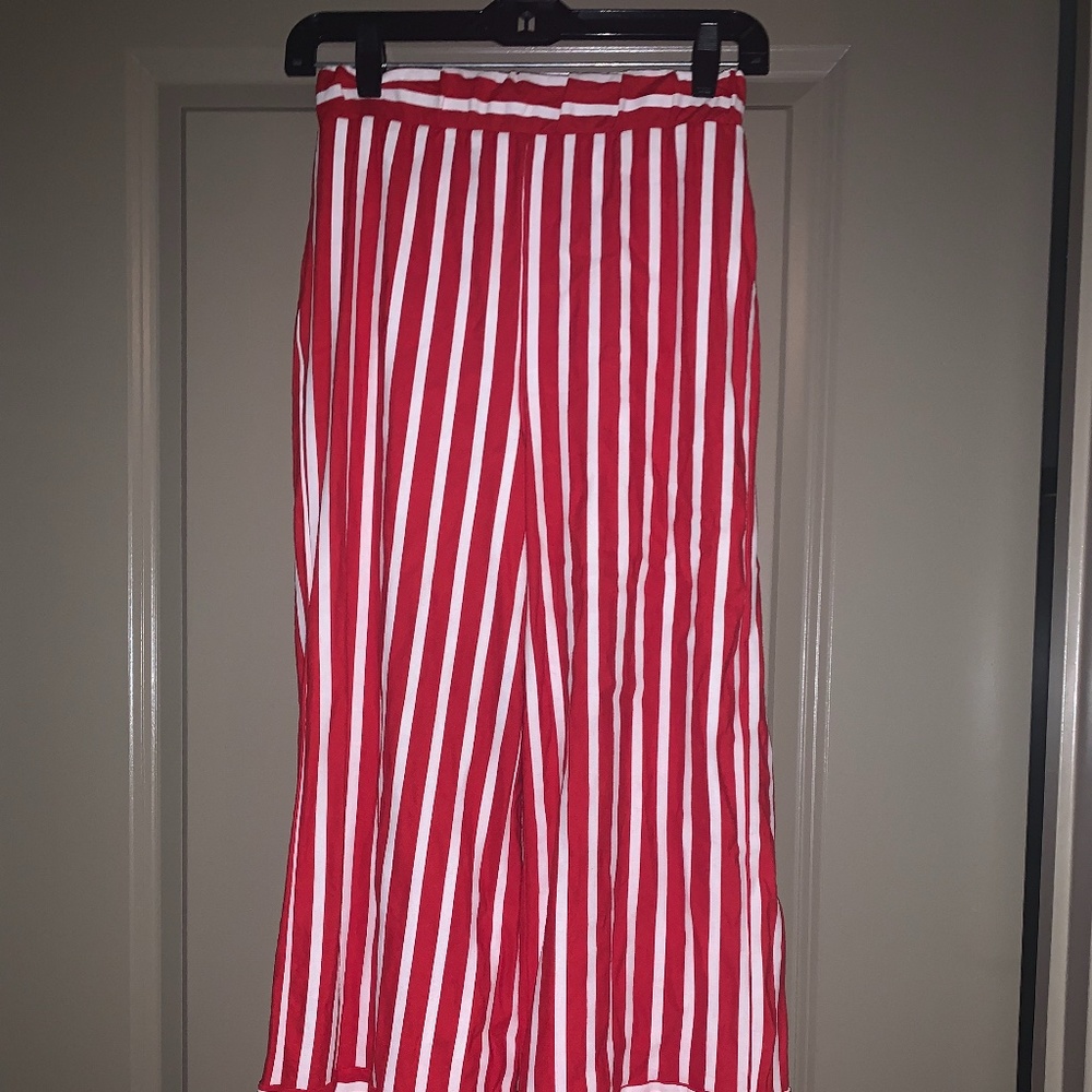 Wide leg pants
